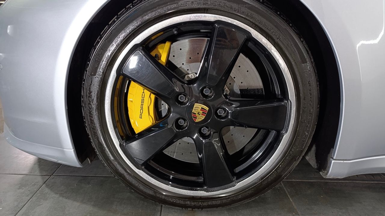 Porsche Panamera Turbo S Exclusive Series V8 - 571Cv  + Historial - Foto 2 
