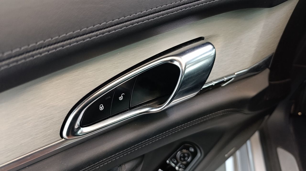 Porsche Panamera Turbo S Exclusive Series V8 - 571Cv  + Historial - Foto 2 