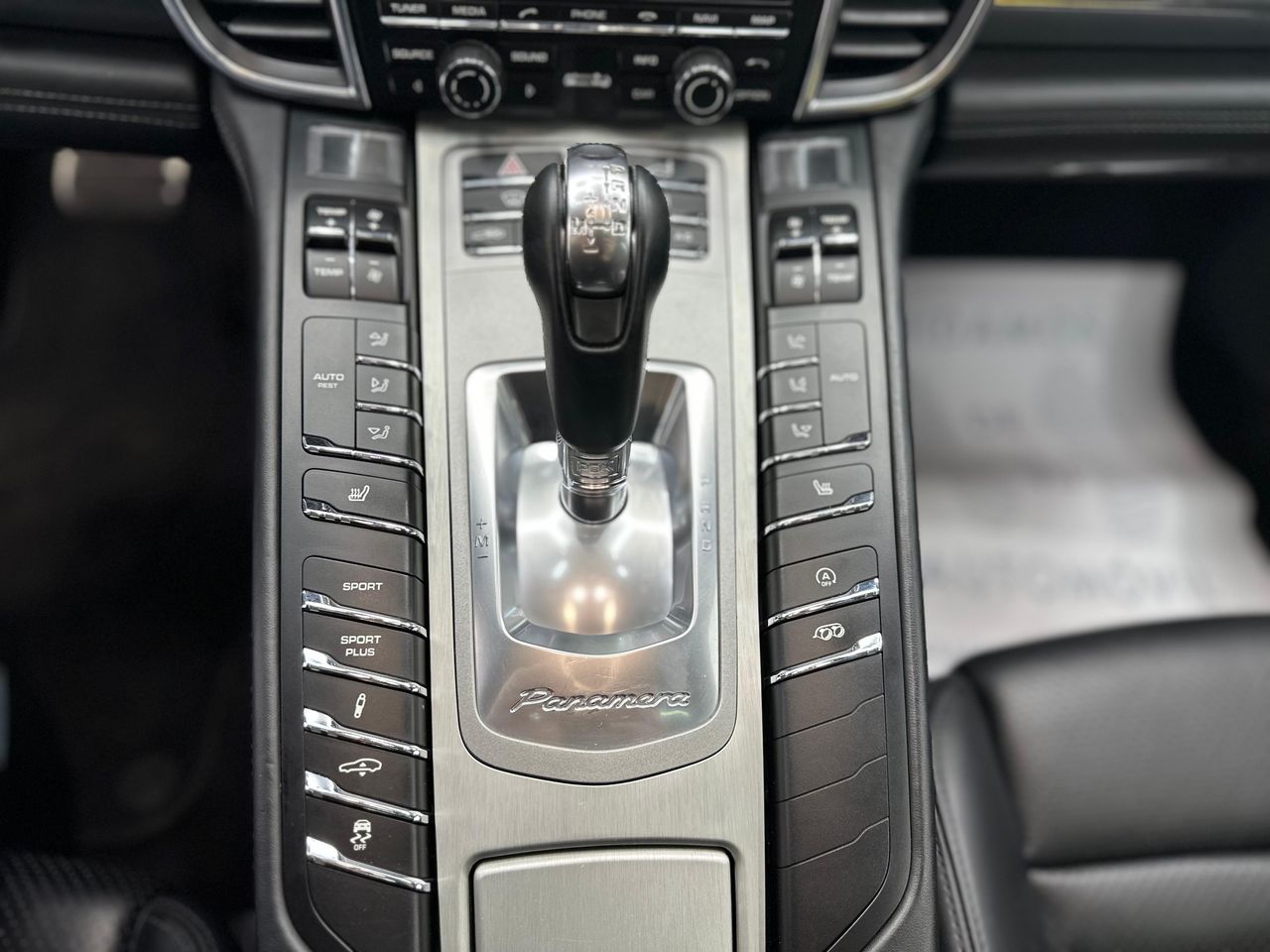 Porsche Panamera Turbo S Exclusive Series V8 - 571Cv  + Historial - Foto 2 