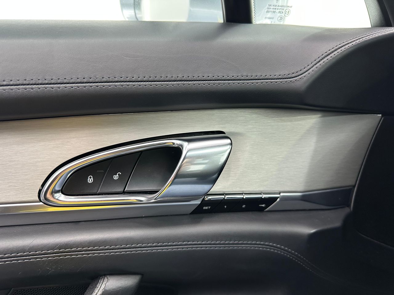 Porsche Panamera Turbo S Exclusive Series V8 - 571Cv  + Historial - Foto 2 