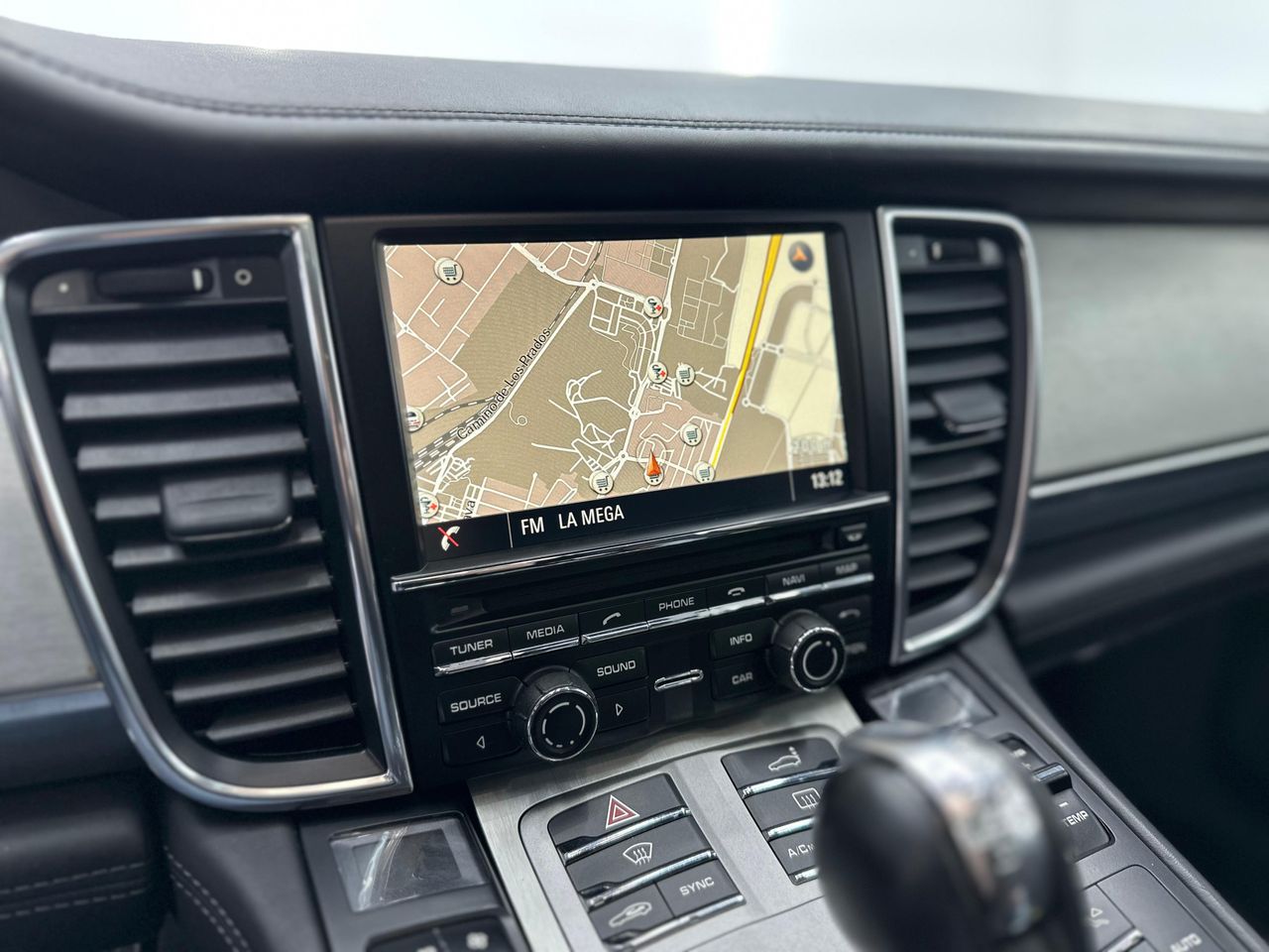 Porsche Panamera Turbo S Exclusive Series V8 - 571Cv  + Historial - Foto 2 