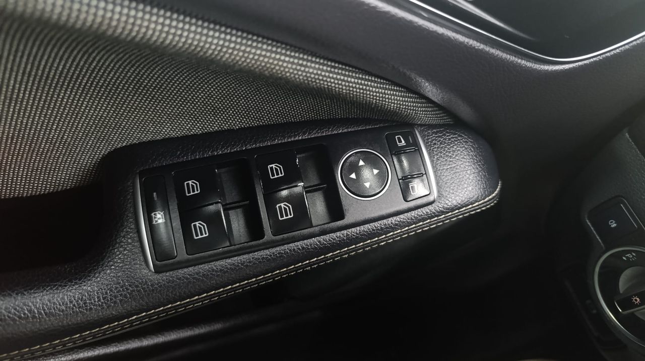 Mercedes Clase A A 180 d 109CV - 160.000Km - Foto 2 