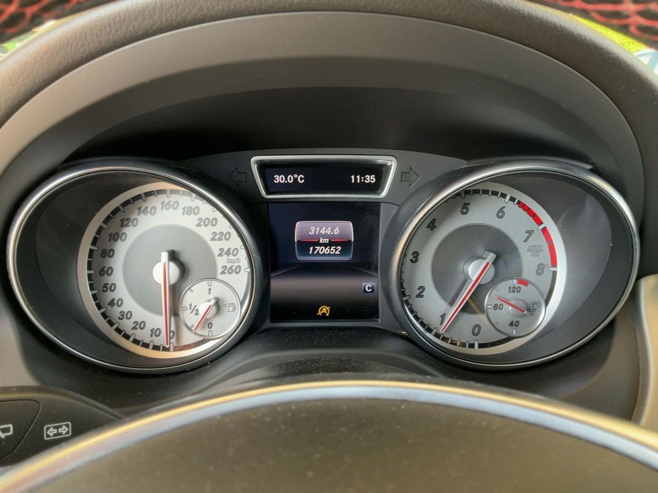 Mercedes 180 GLA 180 AMG Line Nacional Único propietario - 170.000Km - Foto 2 