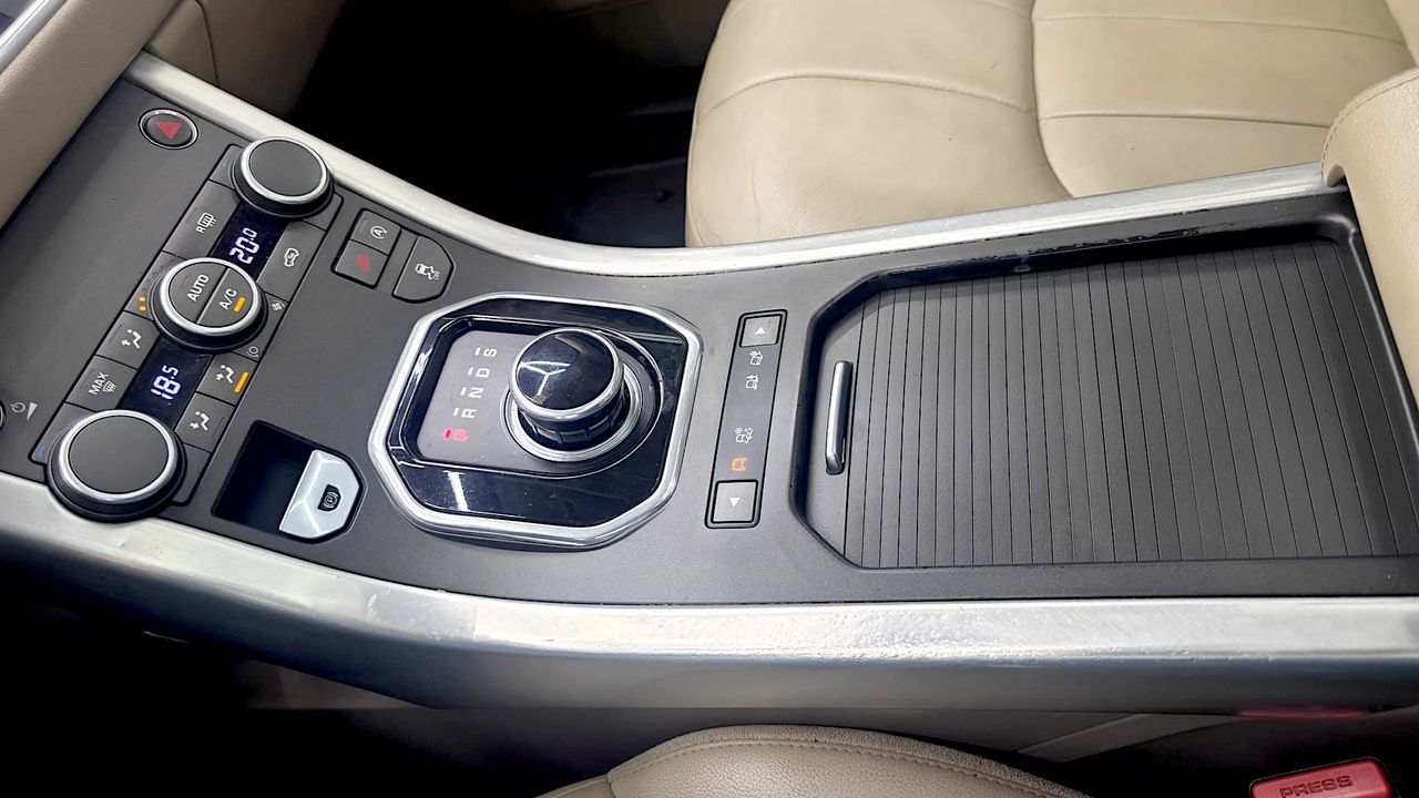 Land-Rover Range Rover Evoque 2.0L TD4 150CV 4x4 HSE Dynamic Auto Nacional - 132.000Km - Foto 2 