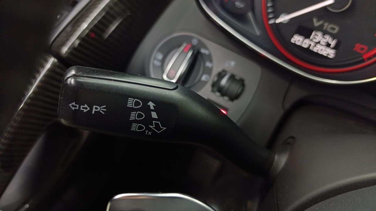 Audi R8 5.2 FSI V10 quattro R tronic 525Cv - Historial de mantenimiento - 157.000Km - Foto 2 