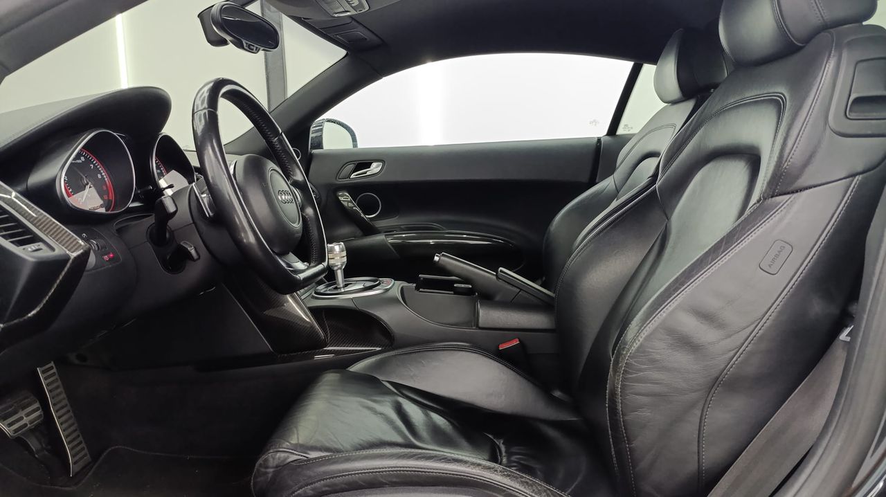 Audi R8 5.2 FSI V10 quattro R tronic 525Cv - Historial de mantenimiento - 157.000Km - Foto 2 