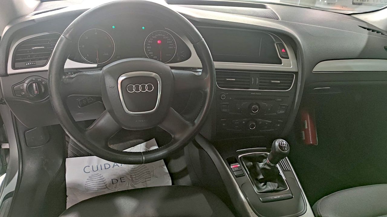 Audi A4 Avant 2.0 TDI 140cv DPF - Foto 2 
