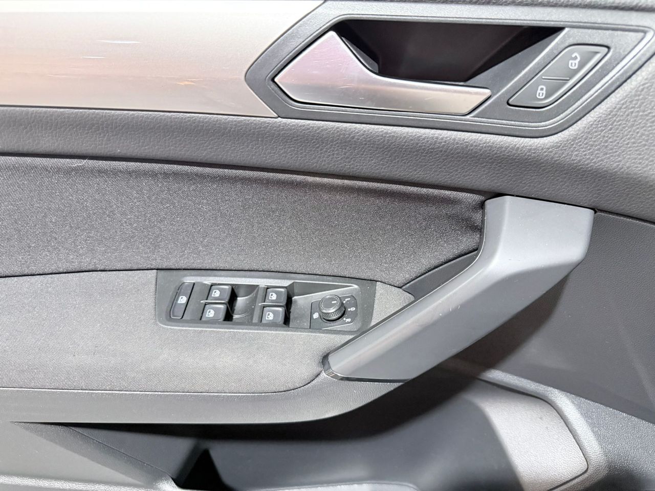 Volkswagen Touran Advance 1.6 TDI 85kW (115CV) 7 Plazas - 149.000Km - Foto 2 