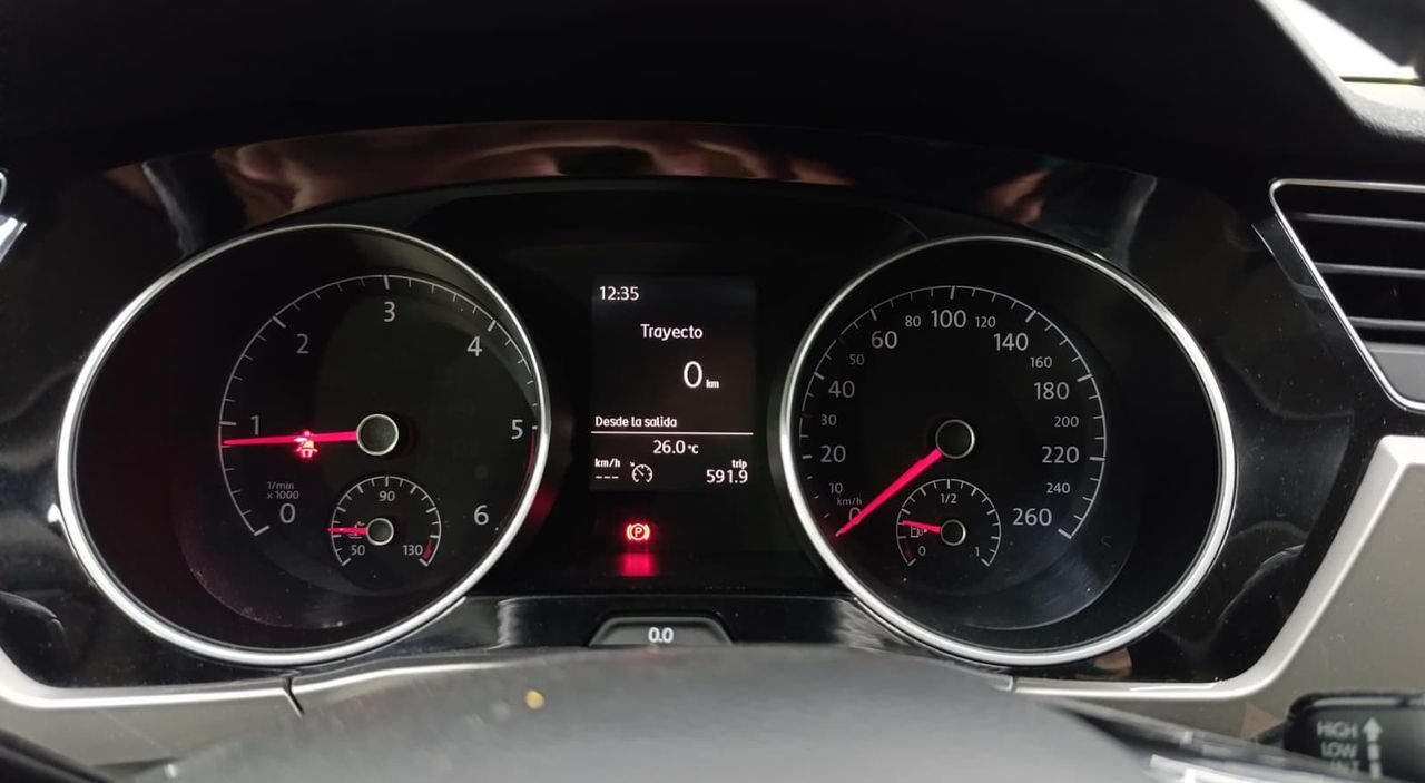 Volkswagen Touran Advance 1.6 TDI 85kW (115CV) - foto 7