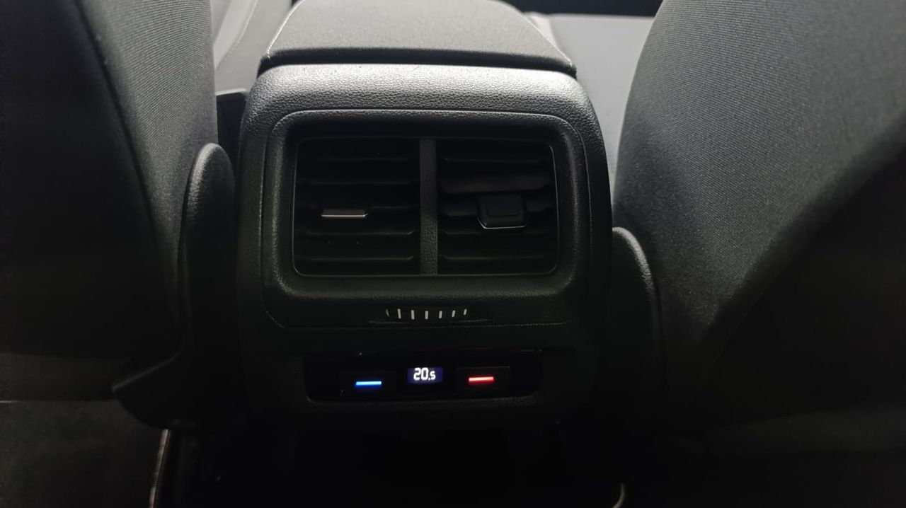 Volkswagen Touran Advance 1.6 TDI 85kW (115CV) - foto 20
