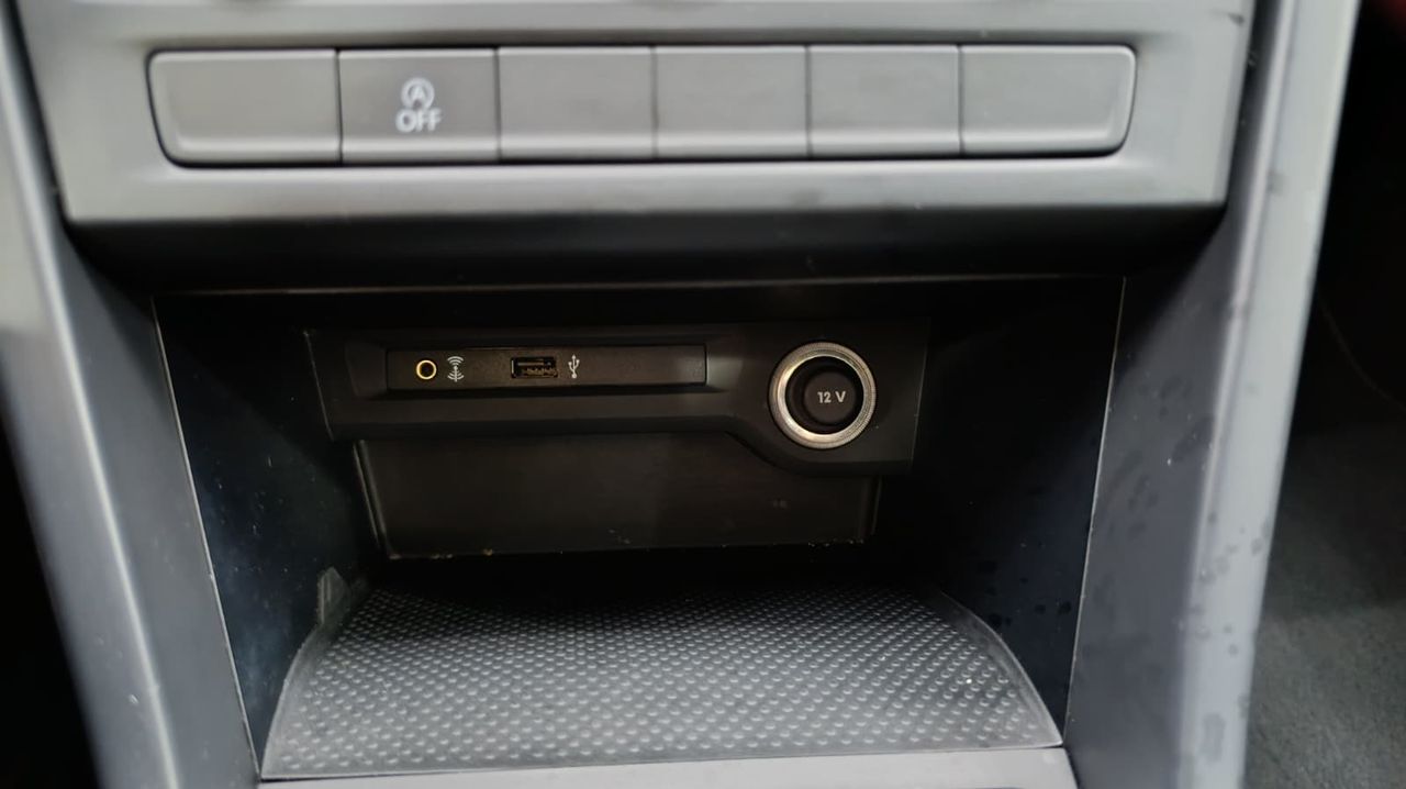 Volkswagen Touran Advance 1.6 TDI 85kW (115CV) - foto 27