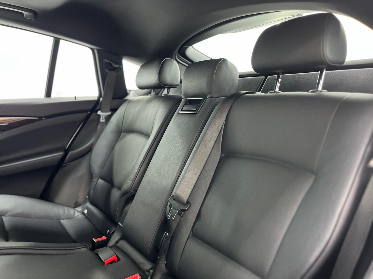 BMW Serie 5 550i xDrive Gran Turismo V8 408Cv - 148.000 Km - Foto 2 