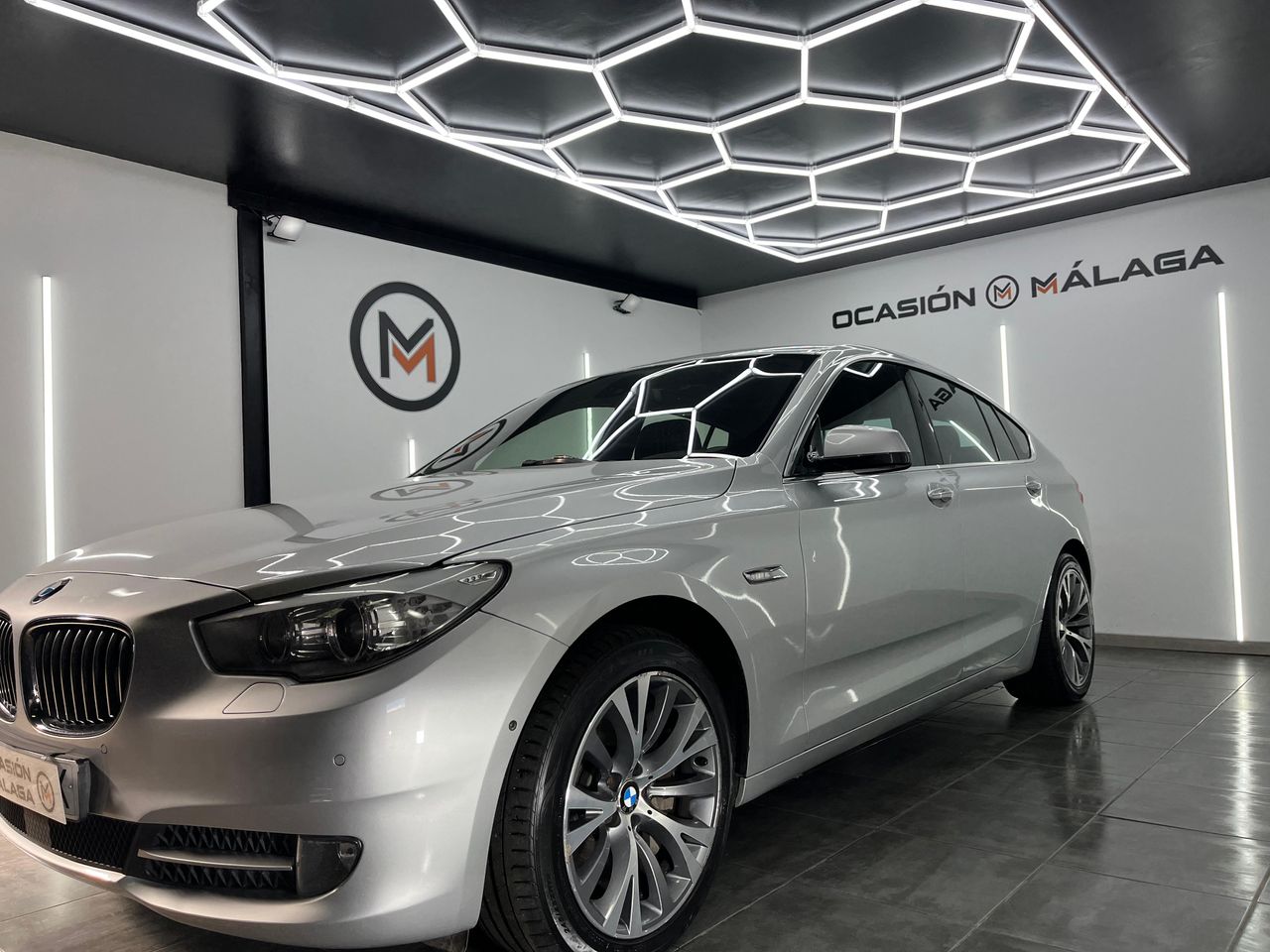 BMW Serie 5 550i xDrive Gran Turismo V8 408Cv - 148.000 Km - Foto 2 