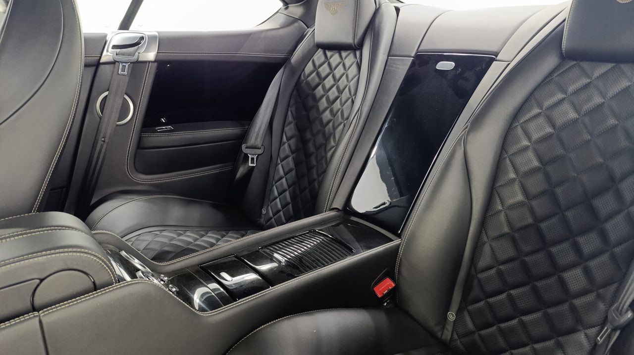 Bentley Continental GT GT V8 550Cv - 26.000Km - Foto 2 