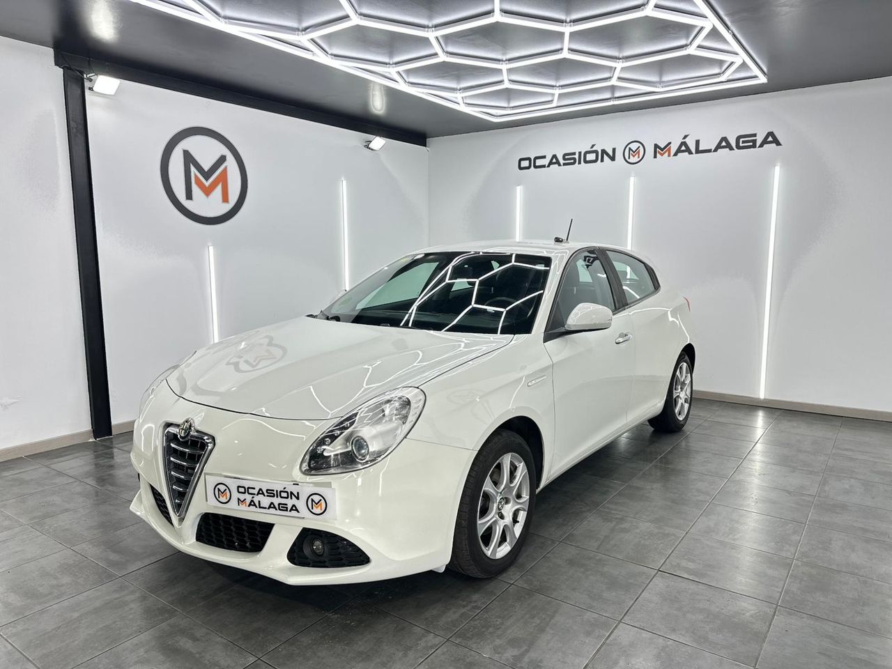 Alfa Romeo Giulietta 1.4 T 120cv Distinctive 400Cv - 110.000Km - Foto 2 