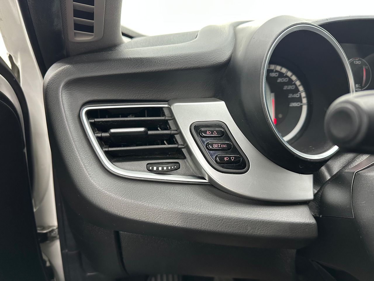 Alfa Romeo Giulietta 1.4 T 120cv Distinctive 400Cv - 110.000Km - Foto 2 