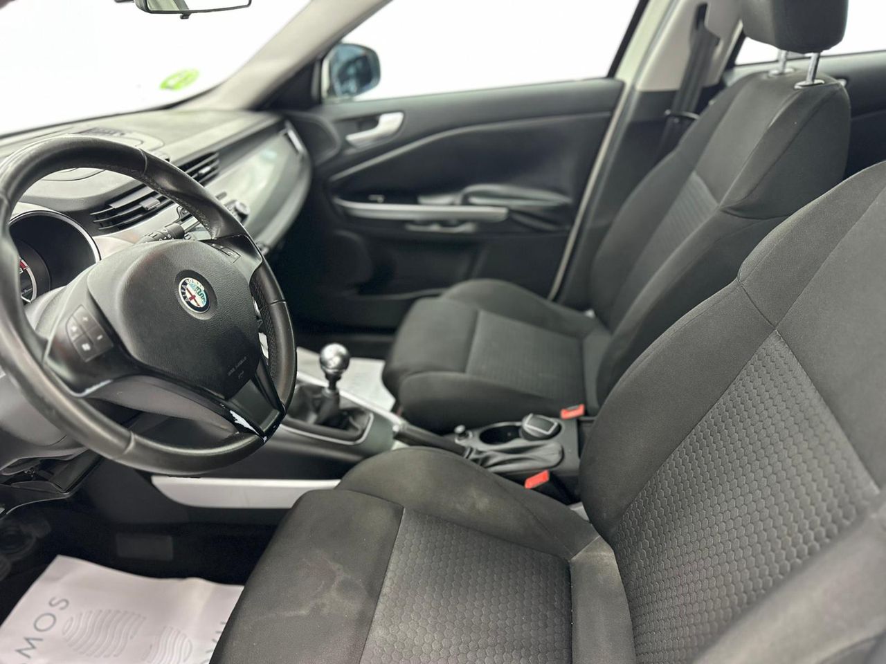 Alfa Romeo Giulietta 1.4 T 120cv Distinctive 400Cv - 110.000Km - Foto 2 