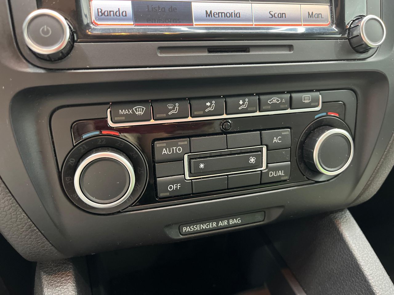 Volkswagen Jetta 2.0 TDI 140cv Advance - Foto 2 