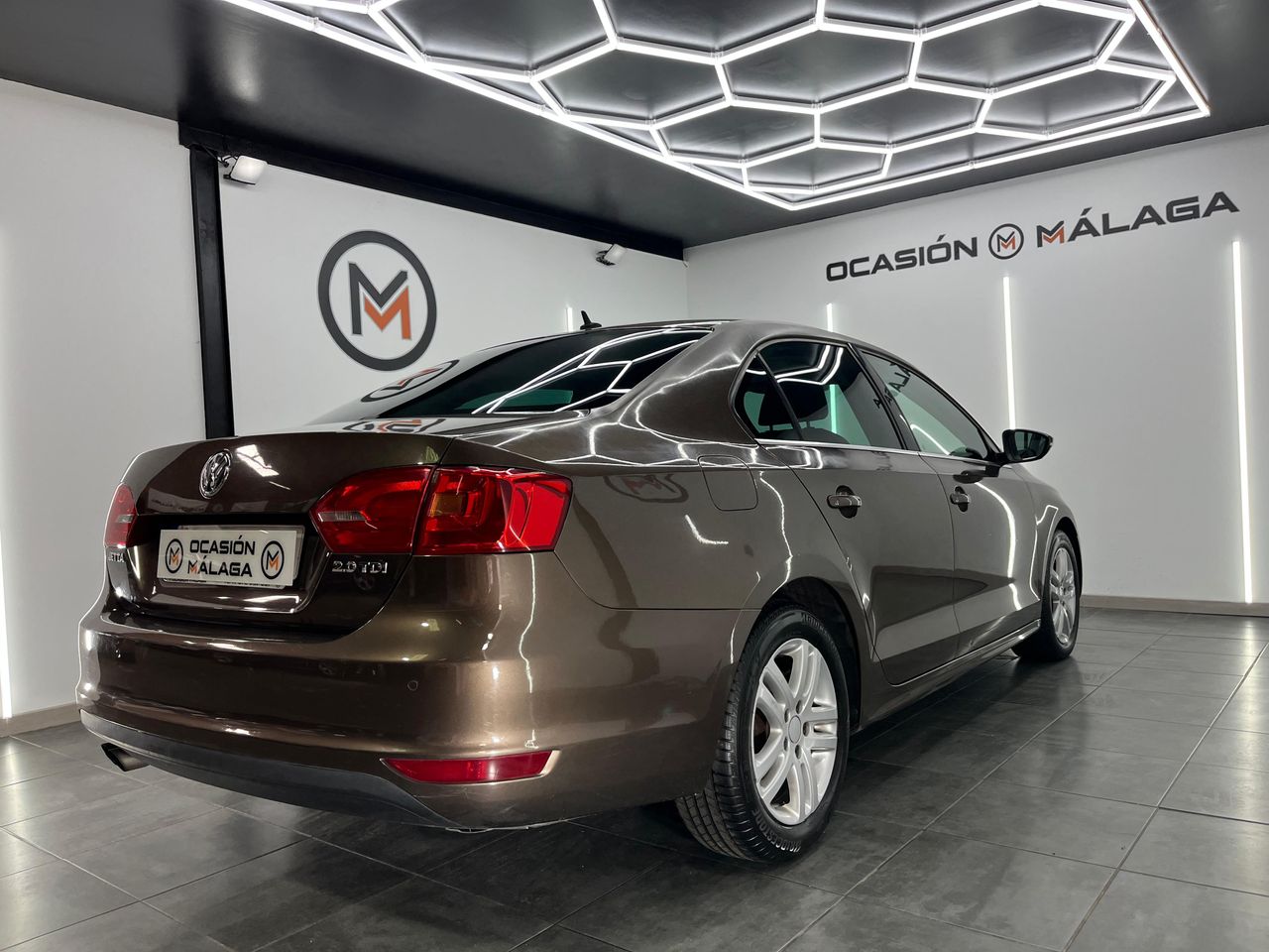 Volkswagen Jetta 2.0 TDI 140cv Advance - Foto 2 