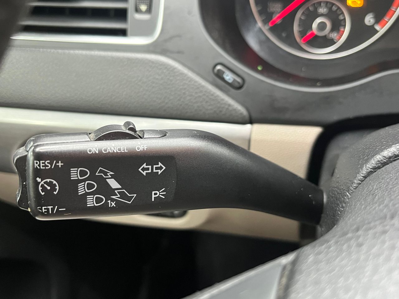 Volkswagen Jetta 2.0 TDI 140cv Advance - Foto 2 