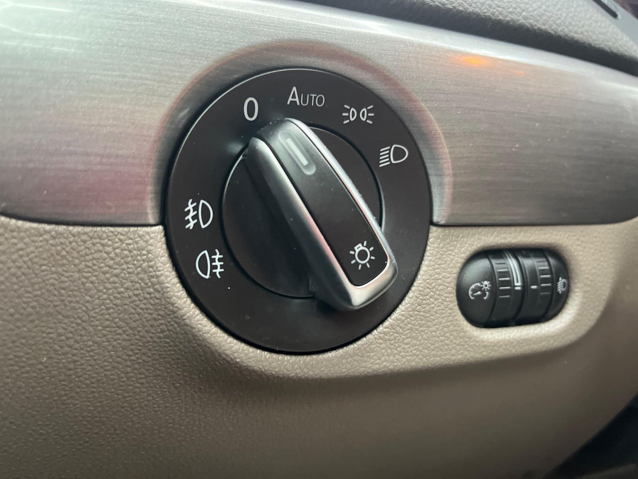 Volkswagen Jetta 2.0 TDI 140cv Advance - Foto 2 