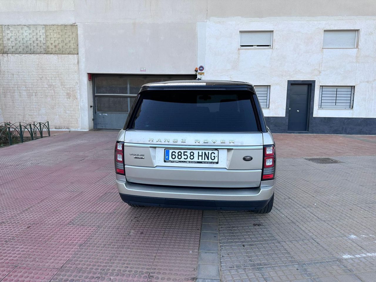 Land-Rover Range Rover 4.4 SDV8 (340CV) VOGUE Nacional - 251.000Km - Foto 2 