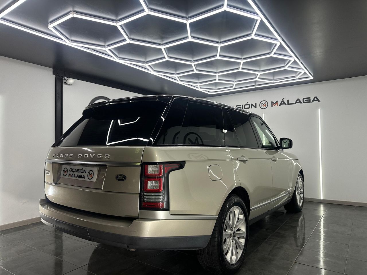 Land-Rover Range Rover 4.4 SDV8 (340CV) VOGUE Nacional - 251.000Km - Foto 2 