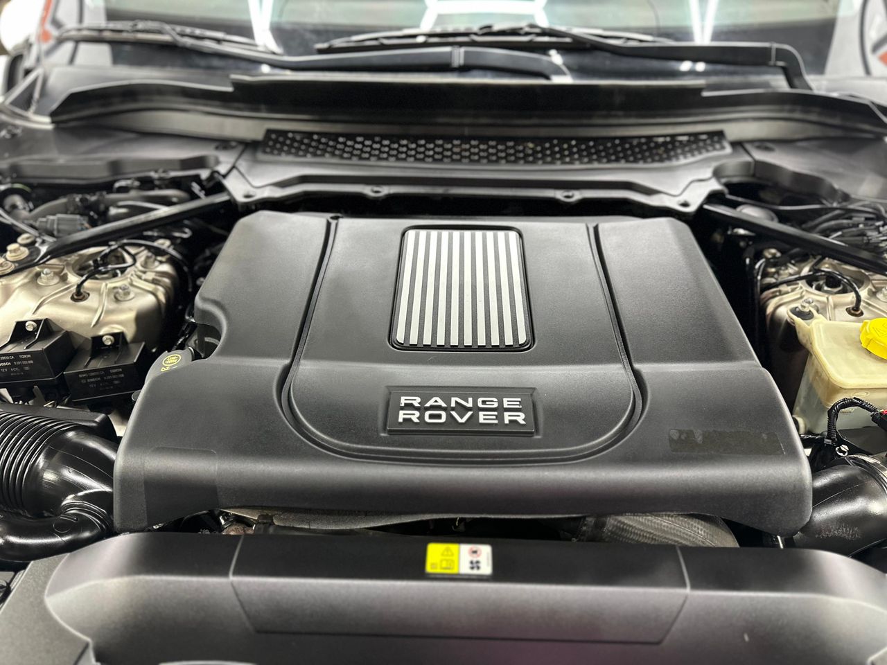 Land-Rover Range Rover 4.4 SDV8 (340CV) VOGUE Nacional - 251.000Km - Foto 2 