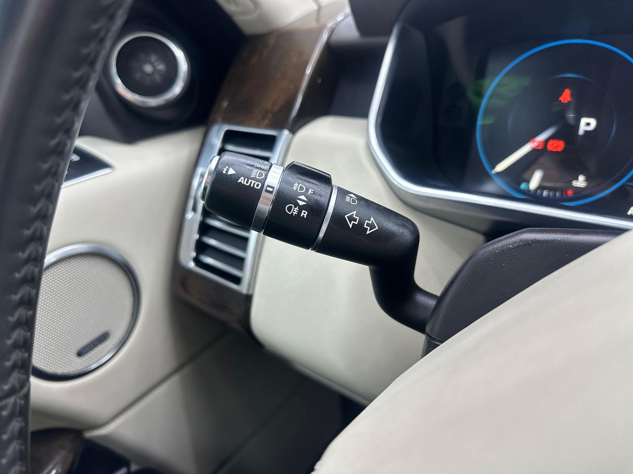 Land-Rover Range Rover 4.4 SDV8 (340CV) VOGUE Nacional - 251.000Km - Foto 2 