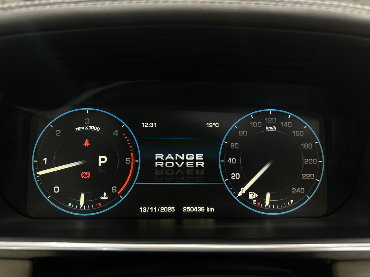 Land-Rover Range Rover 4.4 SDV8 (340CV) VOGUE Nacional - 251.000Km - Foto 2 