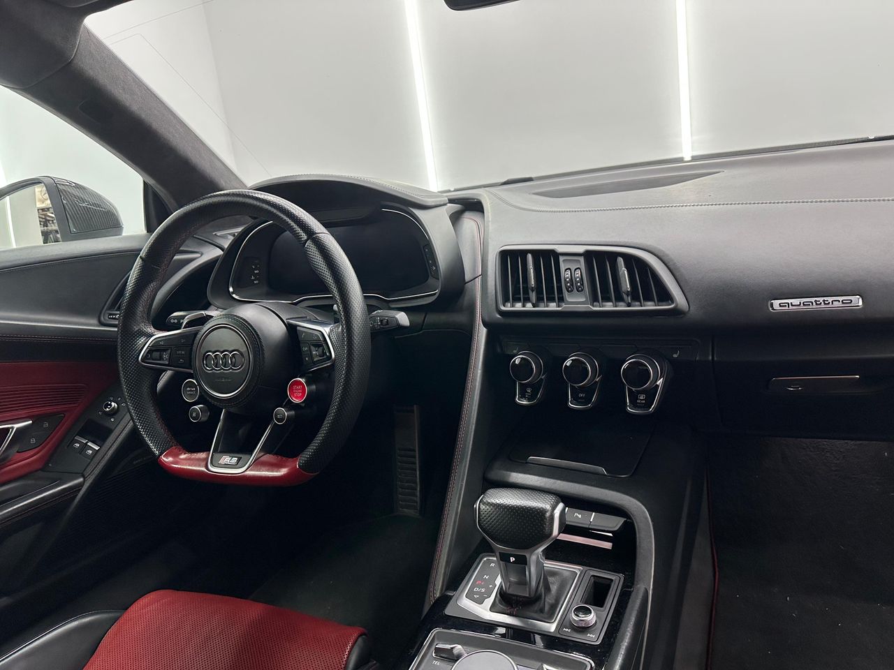 Audi R8 5.2 FSI V10 plus 610CV quattro S tronic - 91.000Km - Foto 2 