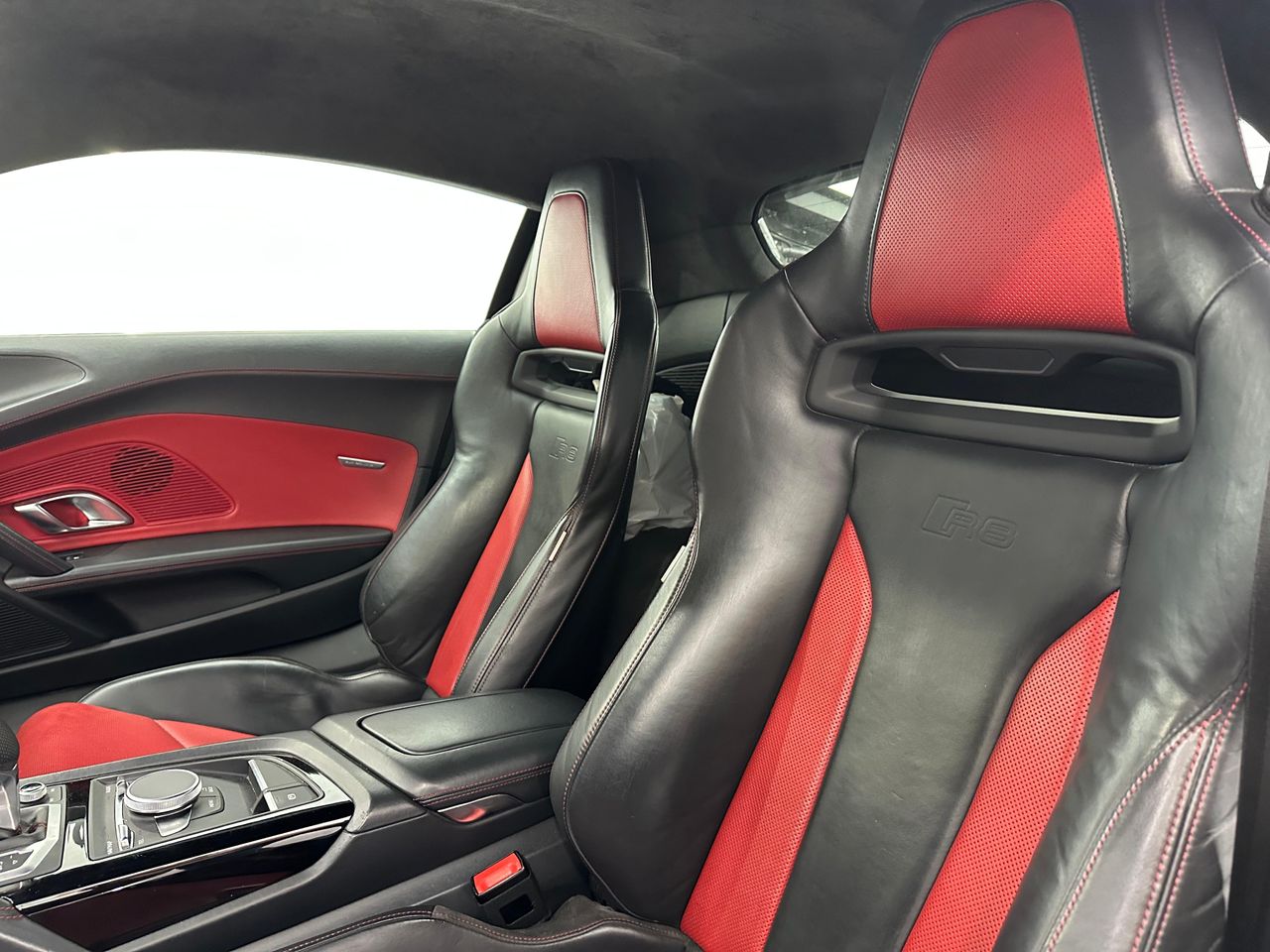 Audi R8 5.2 FSI V10 plus 610CV quattro S tronic - 91.000Km - Foto 2 