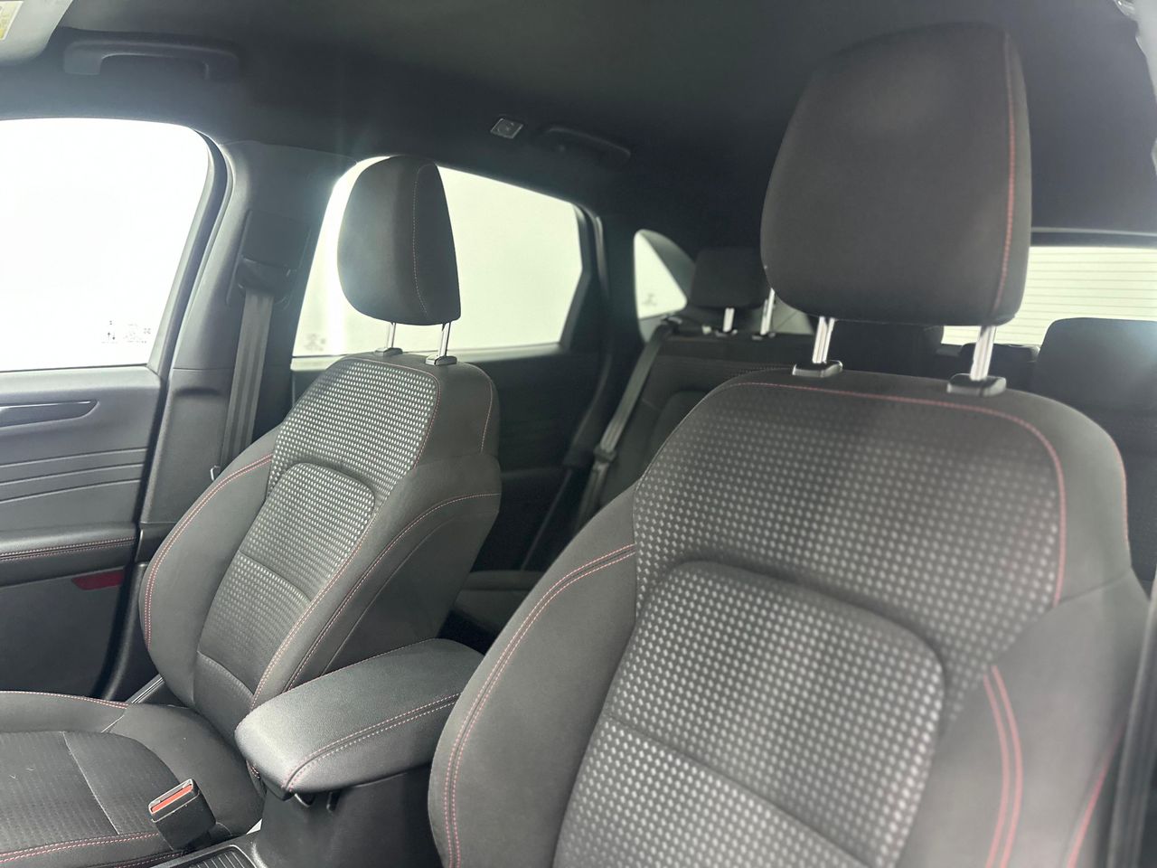 Ford Kuga ST-Line X 1.5T EcoBoost 120Cv Nacional - 99.000KM - Foto 2 