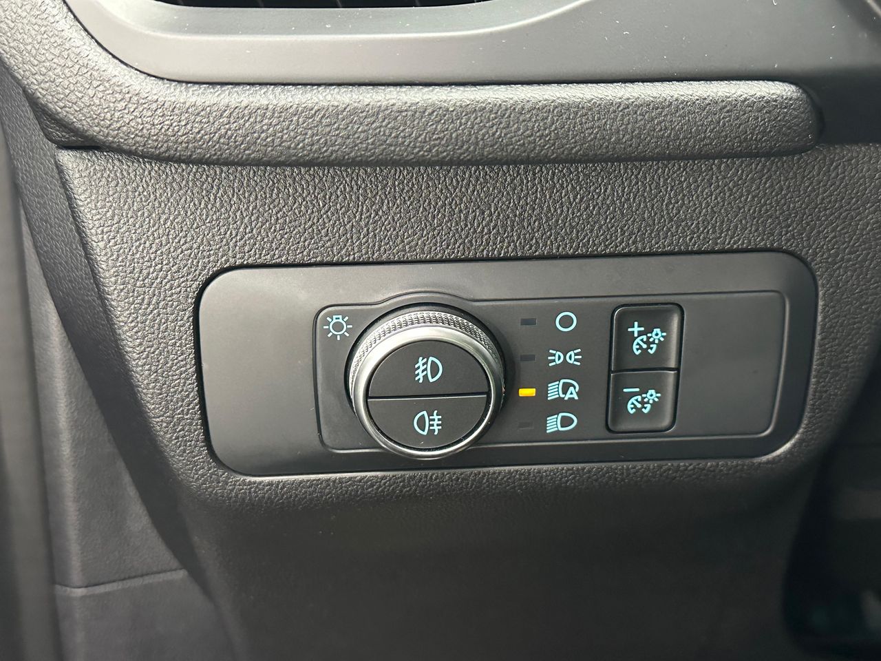 Ford Kuga ST-Line X 1.5T EcoBoost 120Cv Nacional - 99.000KM - Foto 2 