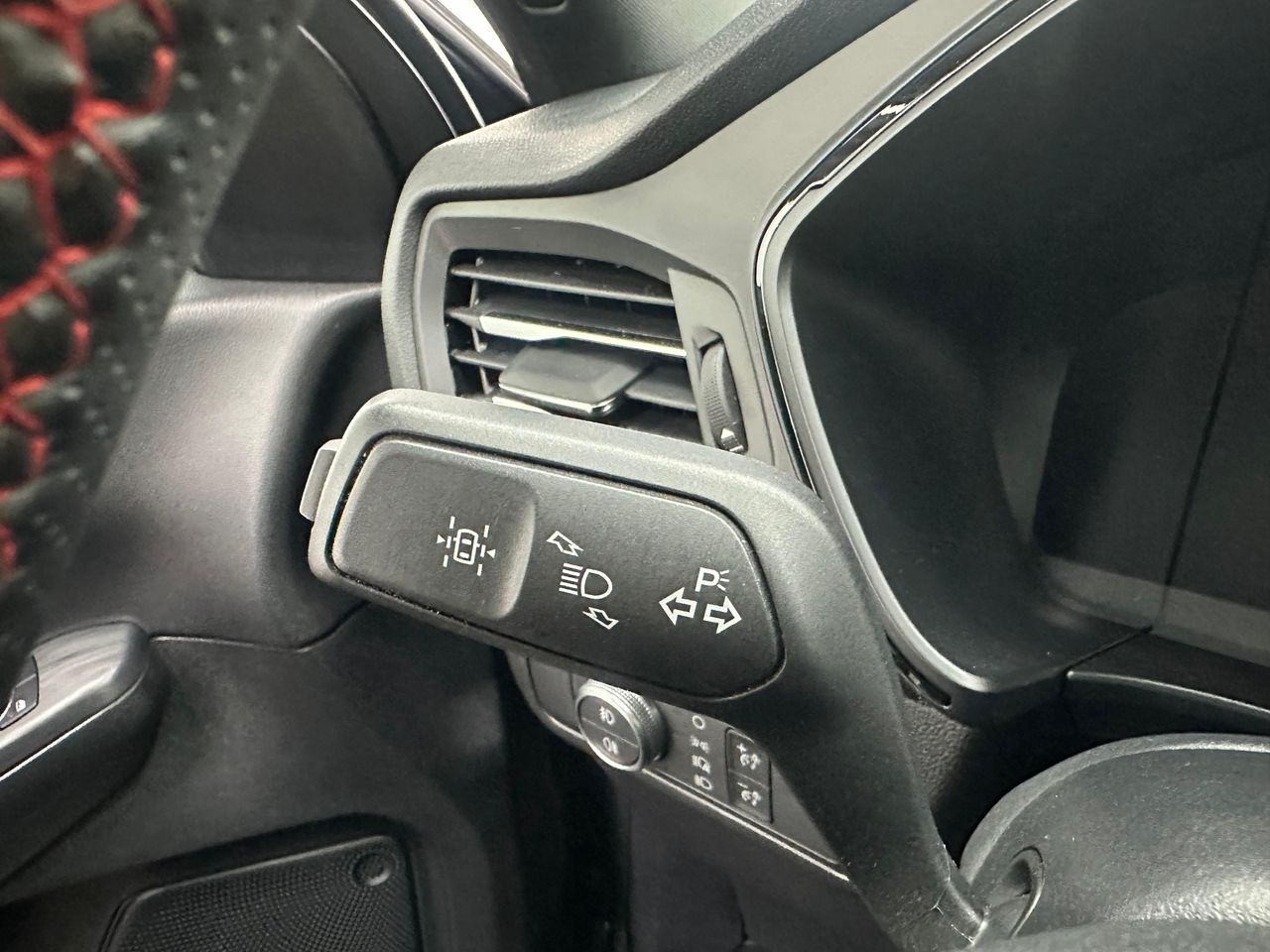 Ford Kuga ST-Line X 1.5T EcoBoost 120Cv Nacional - 99.000KM - Foto 2 