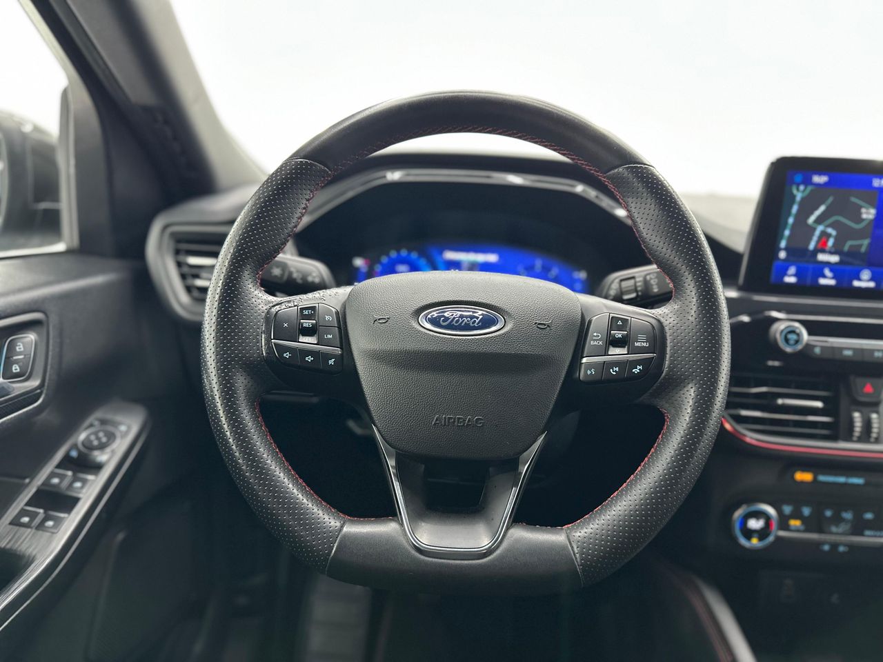 Ford Kuga ST-Line X 1.5T EcoBoost 120Cv Nacional - 99.000KM - Foto 2 