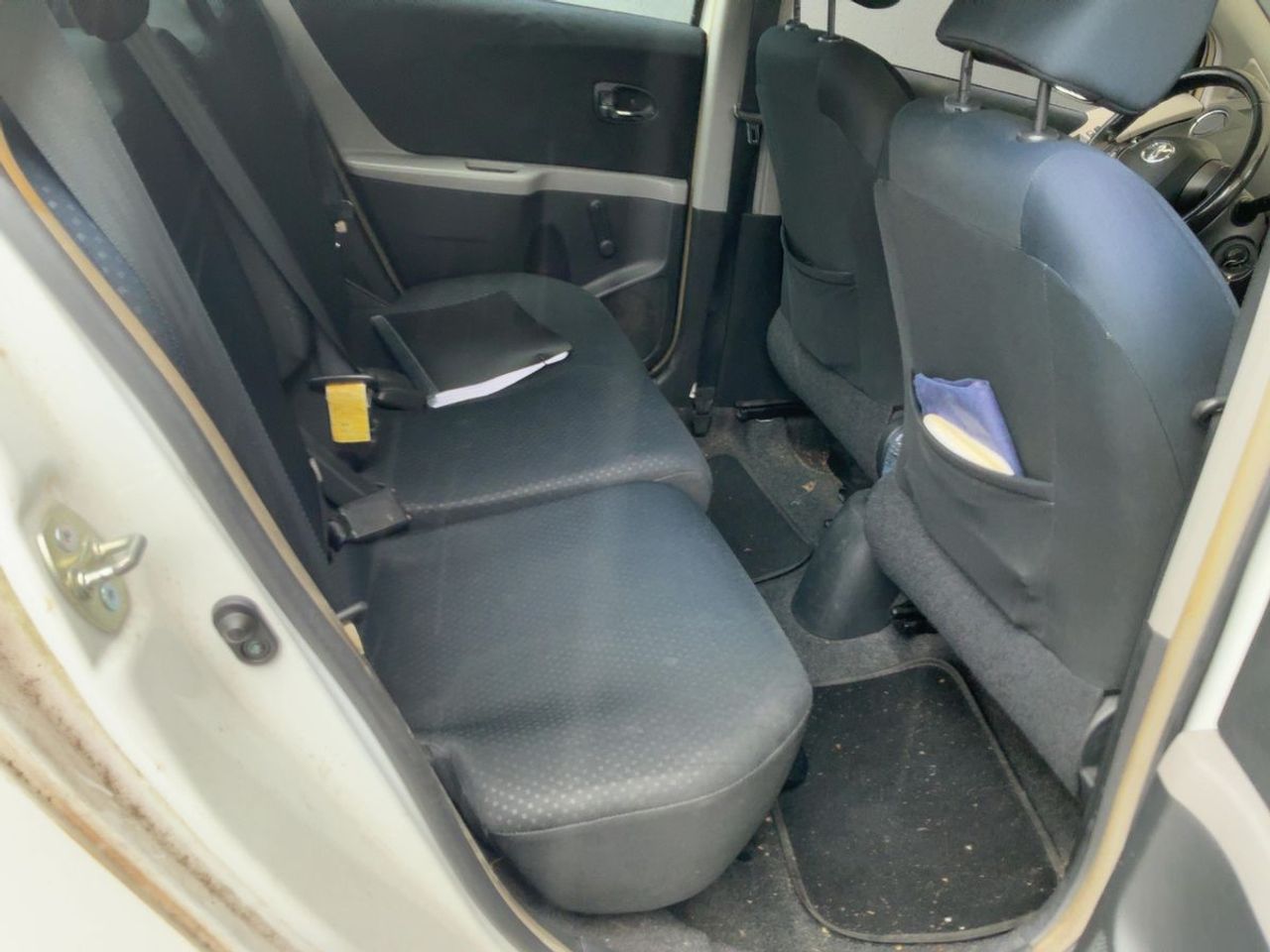 Toyota Yaris 1.0 VVT-I Live Nacional 70Cv + Libro - 165.000Km - Foto 2 