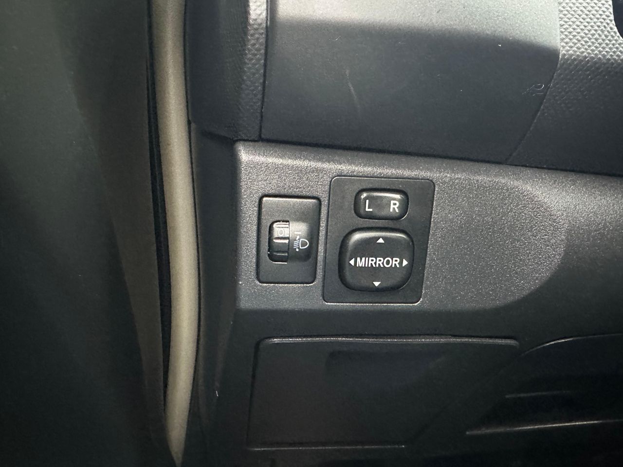 Toyota Yaris 1.0 VVT-I Active 70Cv Nacional - Foto 2 