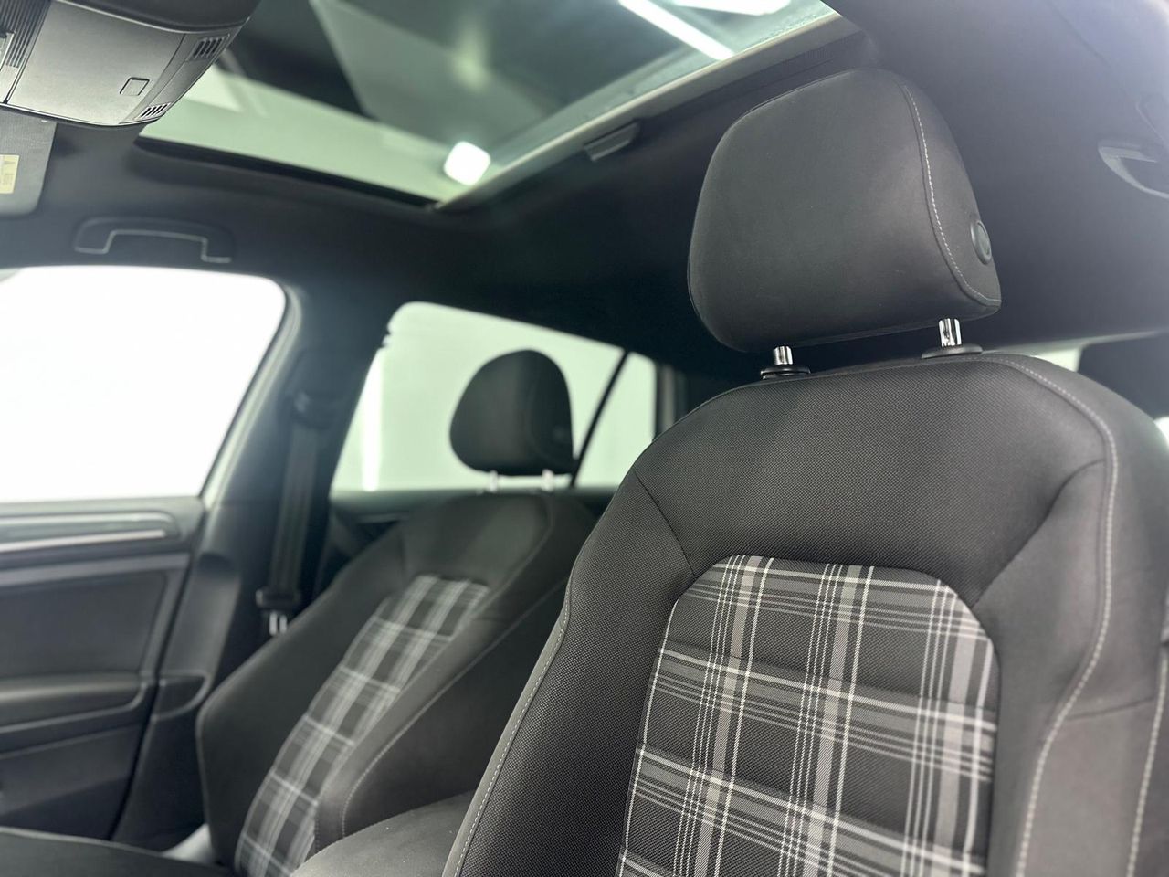 Volkswagen Golf GTD 2.0 TDI 135kW (184CV) DSG 7.5 Cuadro digital - Foto 2 