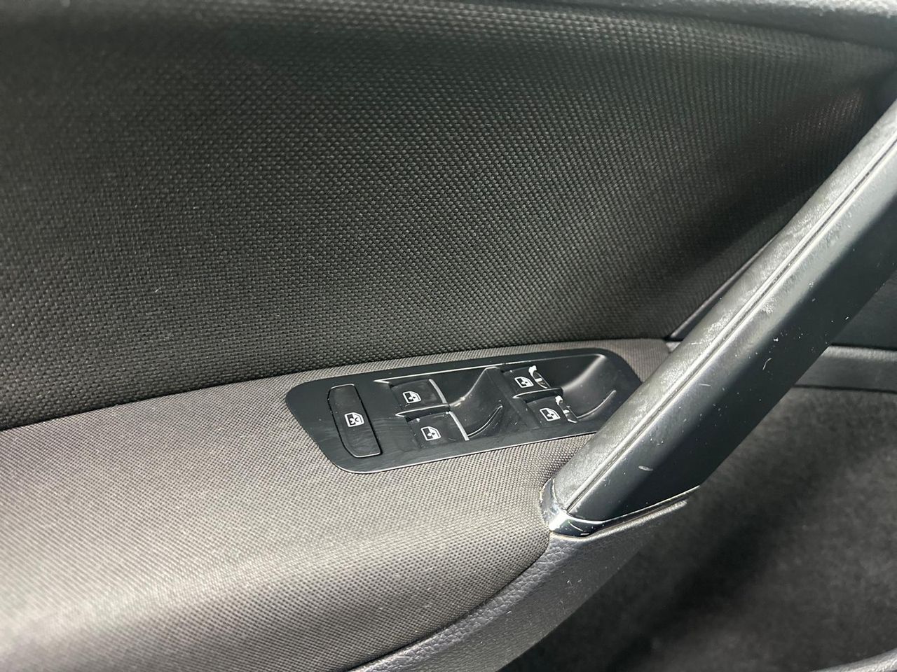 Volkswagen Golf GTD 2.0 TDI 135kW (184CV) DSG 7.5 Cuadro digital - Foto 2 