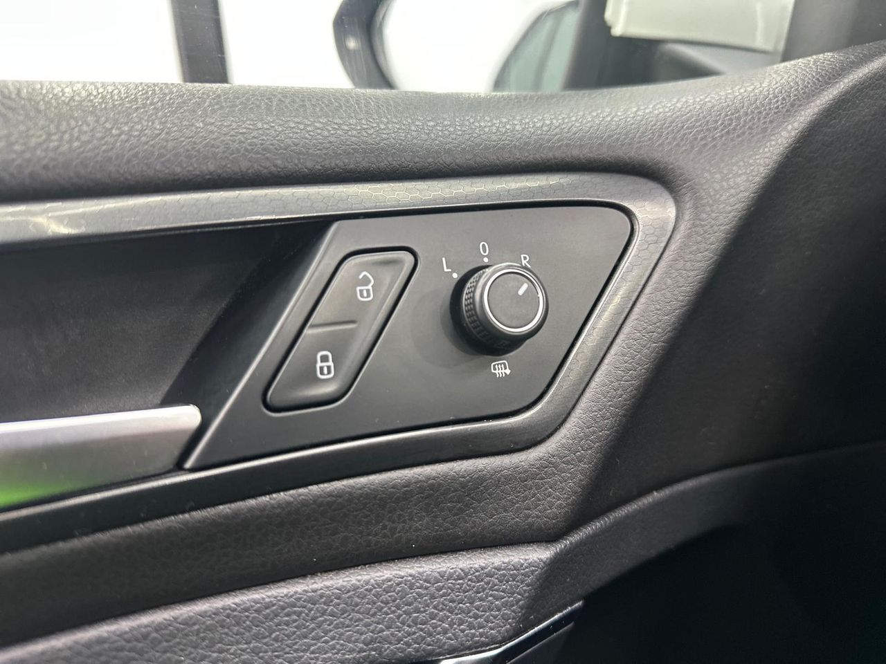 Volkswagen Golf GTD 2.0 TDI 135kW (184CV) DSG 7.5 Cuadro digital - Foto 2 