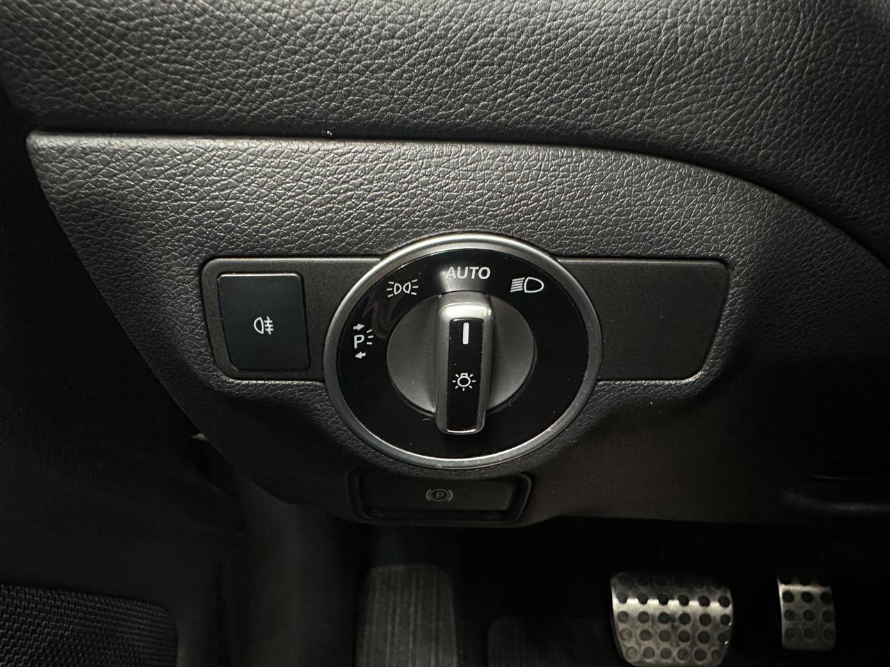 Mercedes Clase CLA CLA 200 d AMG Line + Techo solar - 84.000Km Certificados - Foto 2 