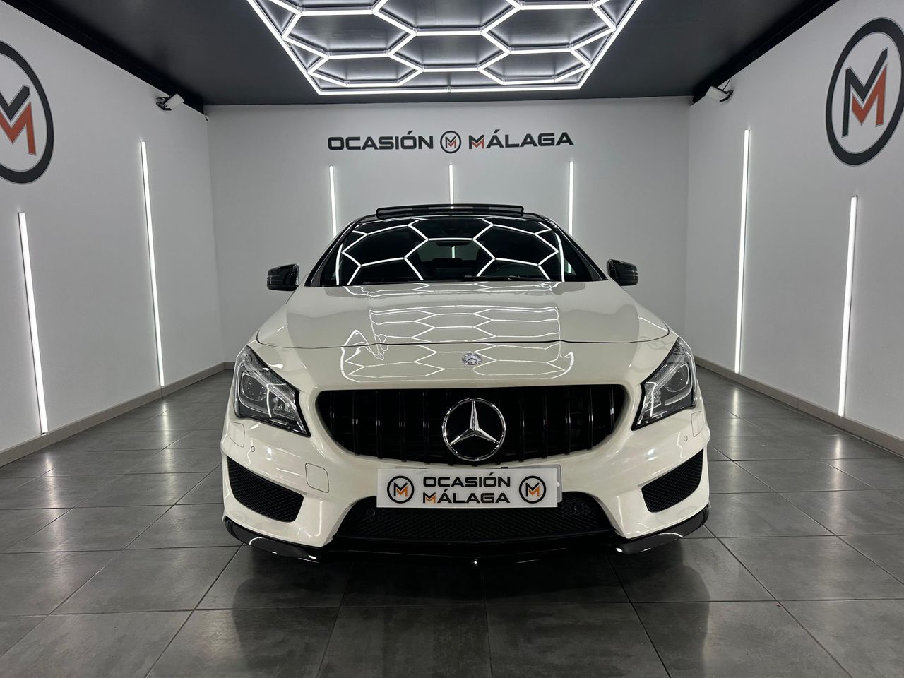 Mercedes Clase CLA CLA 200 d AMG Line + Techo solar - 84.000Km Certificados - Foto 2 