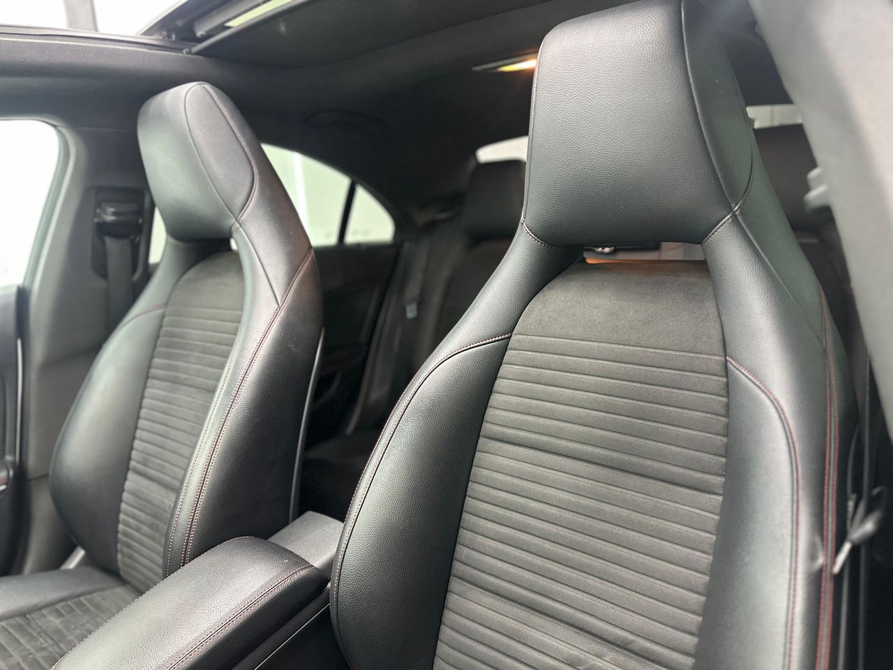 Mercedes Clase CLA CLA 200 d AMG Line + Techo solar - 84.000Km Certificados - Foto 2 