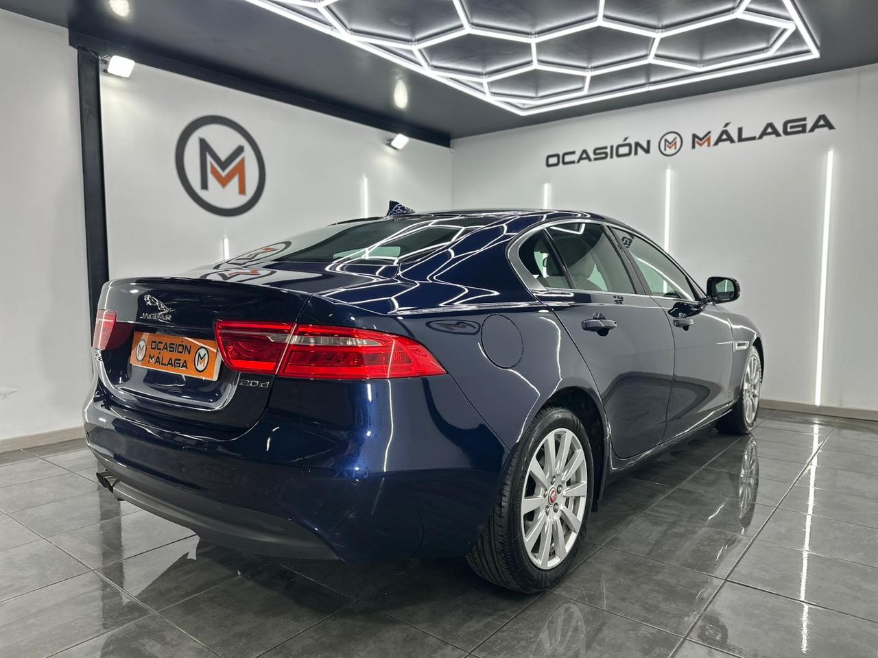 Jaguar XE 2.0 AJ200D Diesel RWD 180cv Portfolio Nacional - 84.000Km - Foto 2 