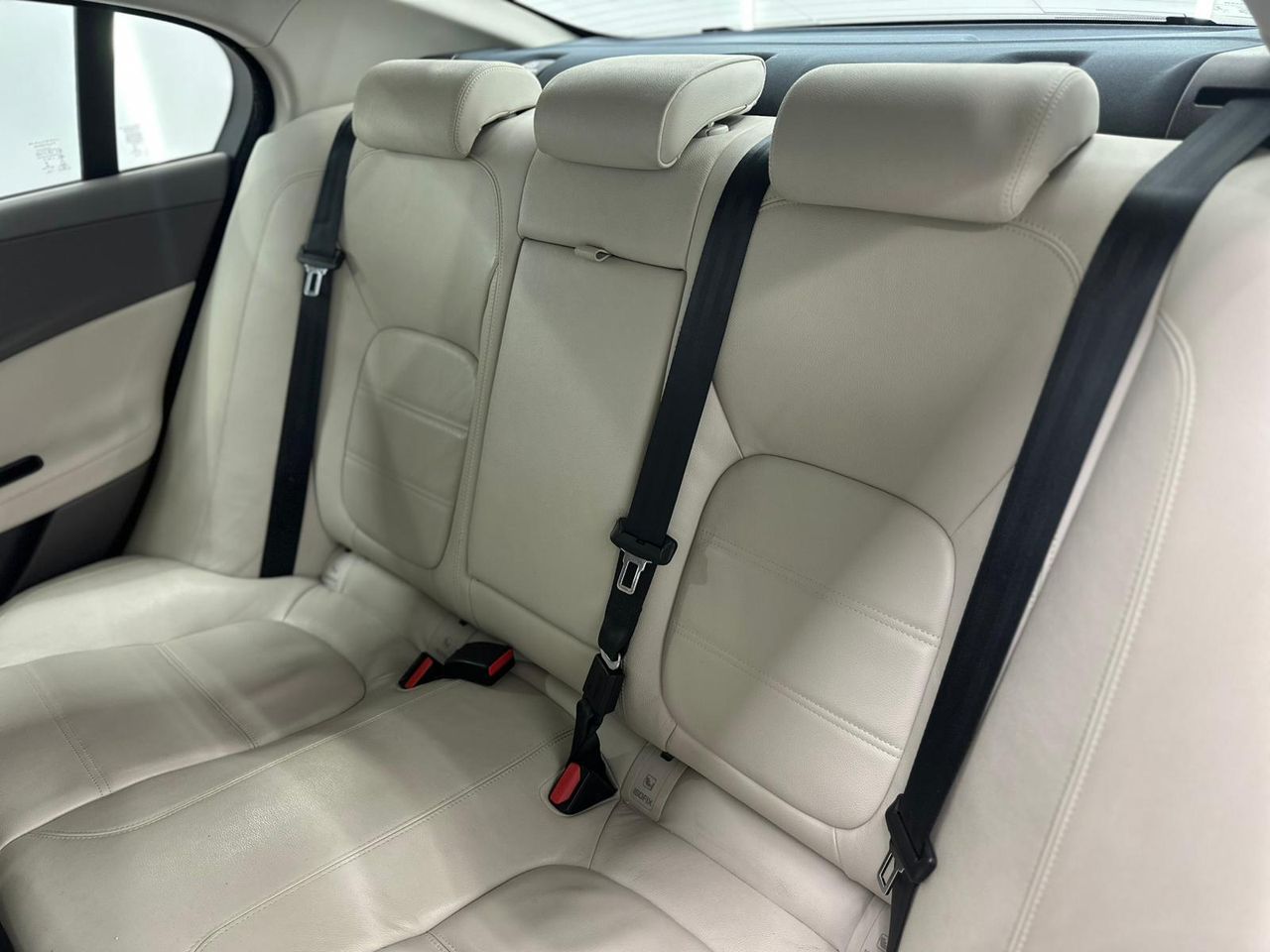 Jaguar XE 2.0 AJ200D Diesel RWD 180cv Portfolio Nacional - 84.000Km - Foto 2 