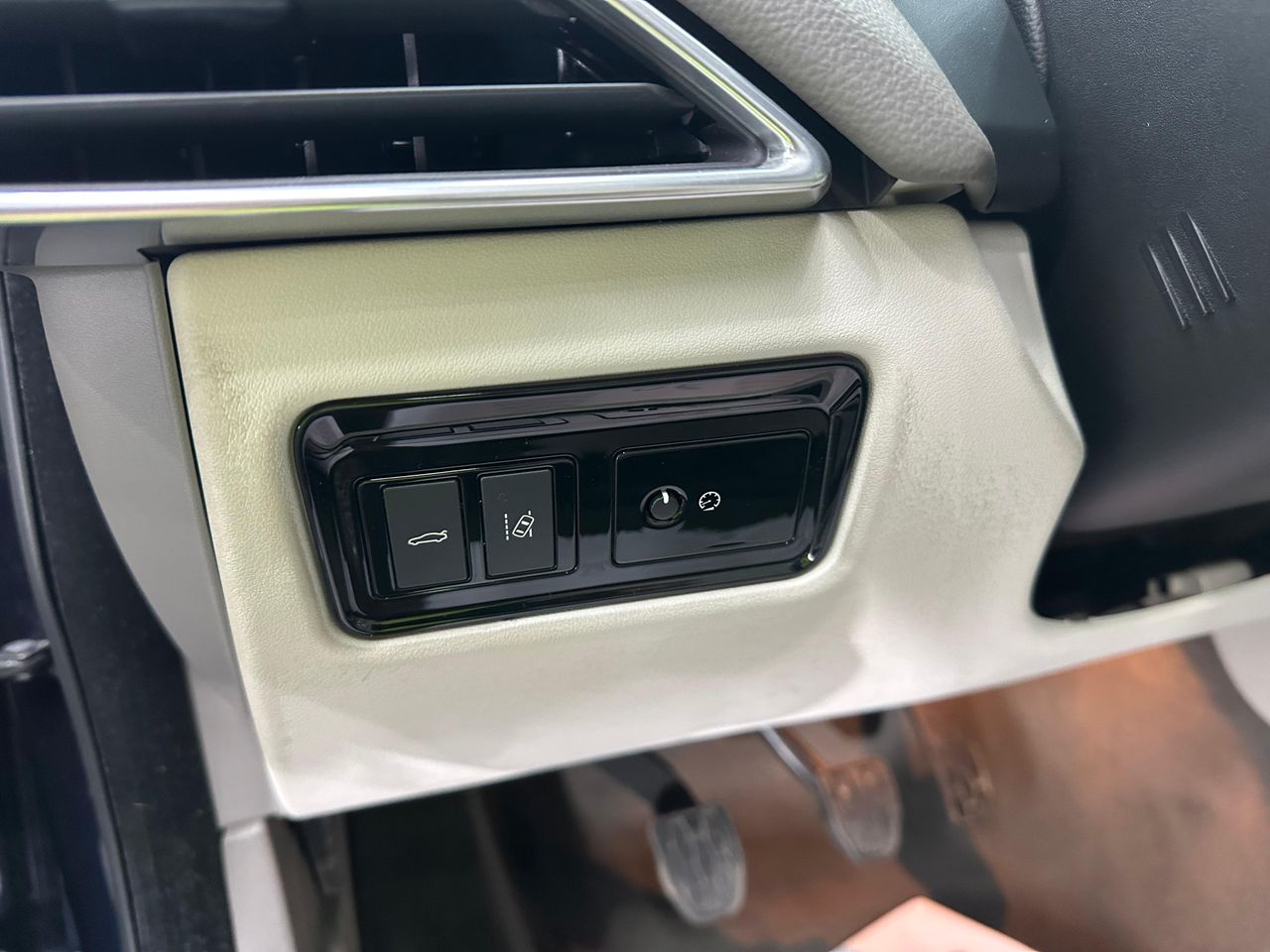 Jaguar XE 2.0 AJ200D Diesel RWD 180cv Portfolio Nacional - 84.000Km - Foto 2 