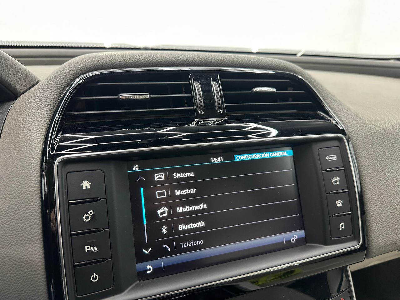 Jaguar XE 2.0 AJ200D Diesel RWD 180cv Portfolio Nacional - 84.000Km - Foto 2 