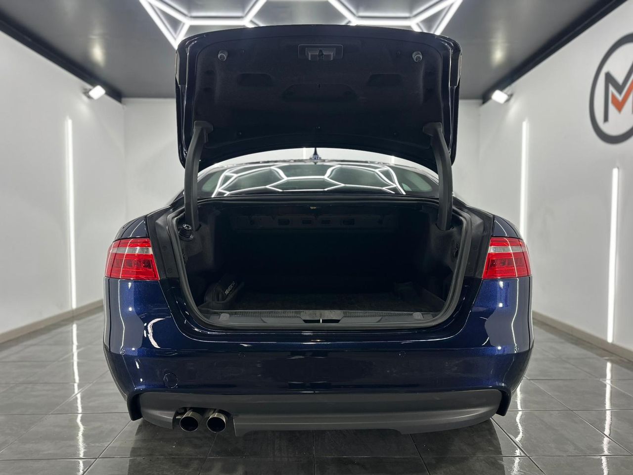 Jaguar XE 2.0 AJ200D Diesel RWD 180cv Portfolio Nacional - 84.000Km - Foto 2 