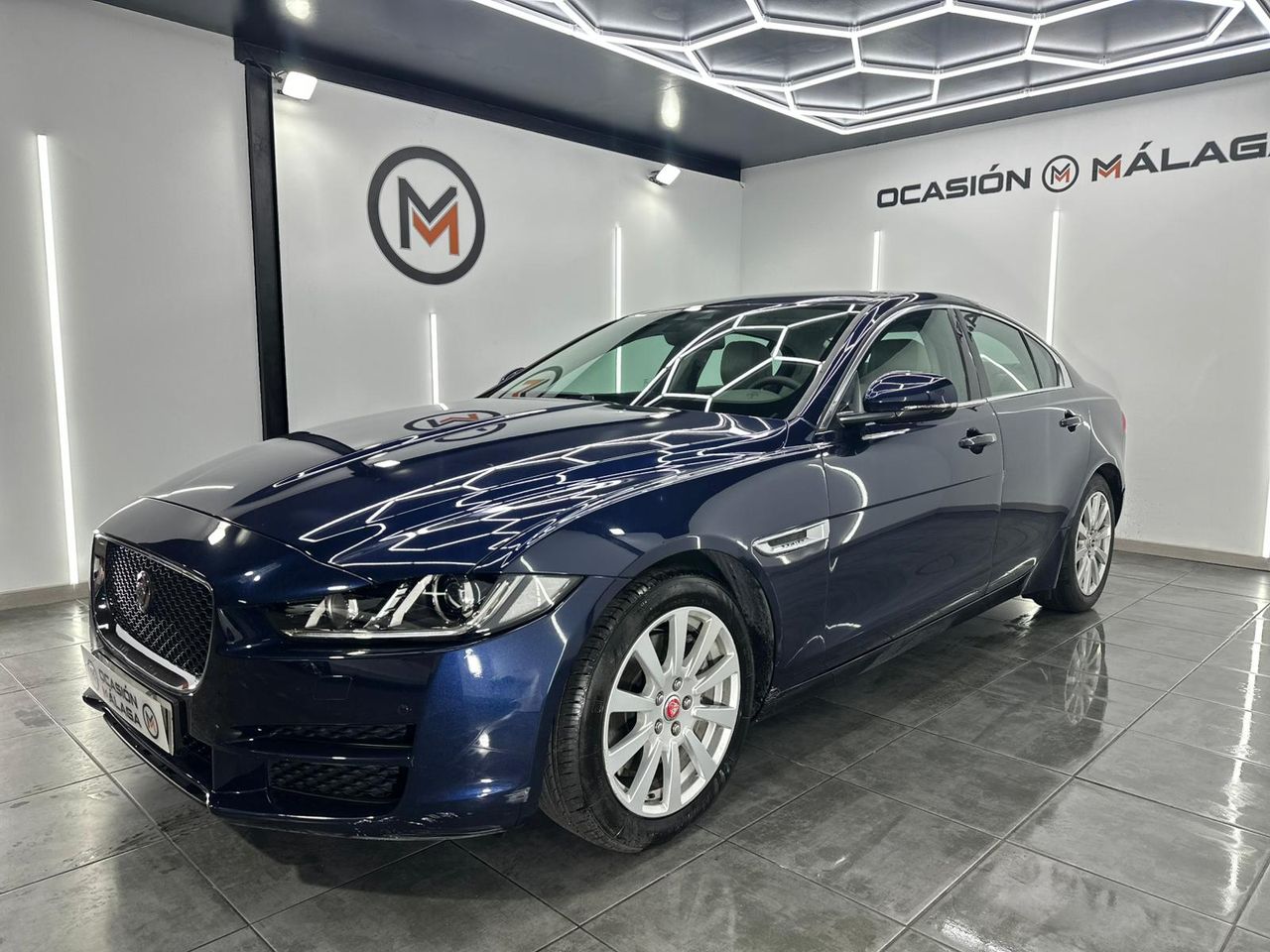 Jaguar XE 2.0 AJ200D Diesel RWD 180cv Portfolio Nacional - 84.000Km - Foto 2 